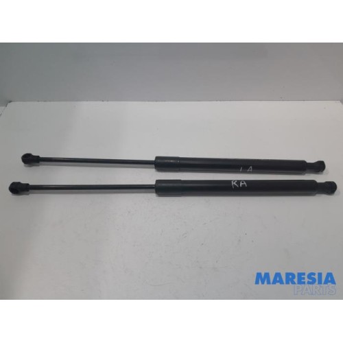 Peugeot - 308 - Set of tailgate gas struts