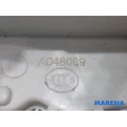 Citroen - C4 Cactus - Front door lock mechanism 4-door, right