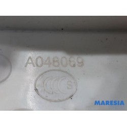 Citroen - C4 Cactus - Front door lock mechanism 4-door, right