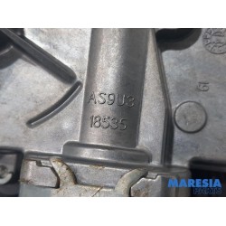 Citroen - C4 Cactus - Rear wiper motor