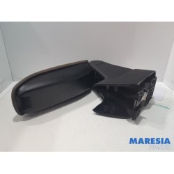 Citroen - C4 Cactus - Armrest