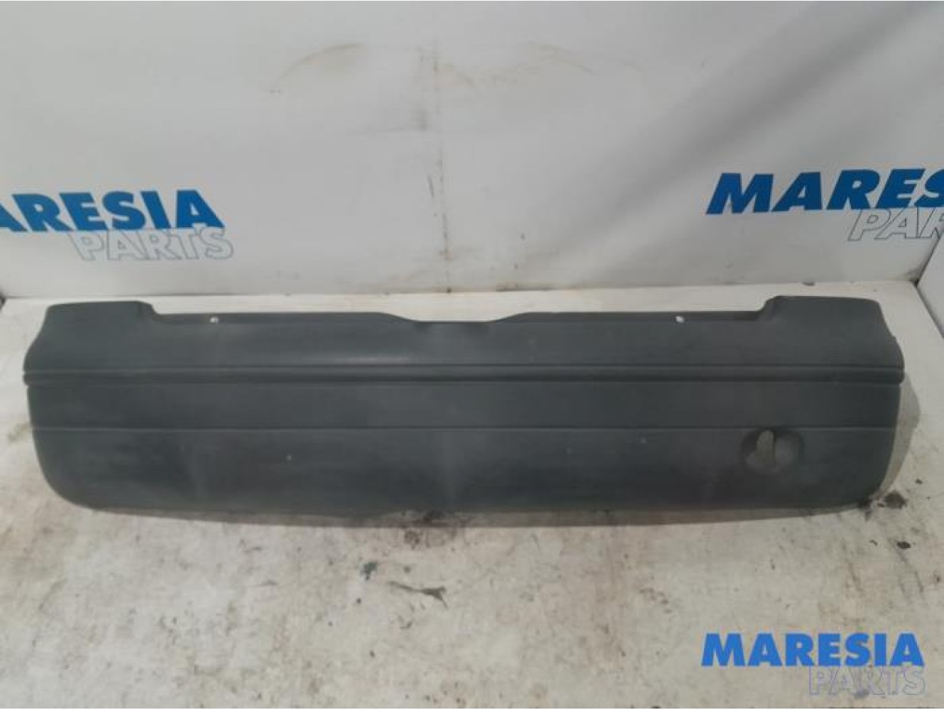 Renault - Twingo - Rear bumper
