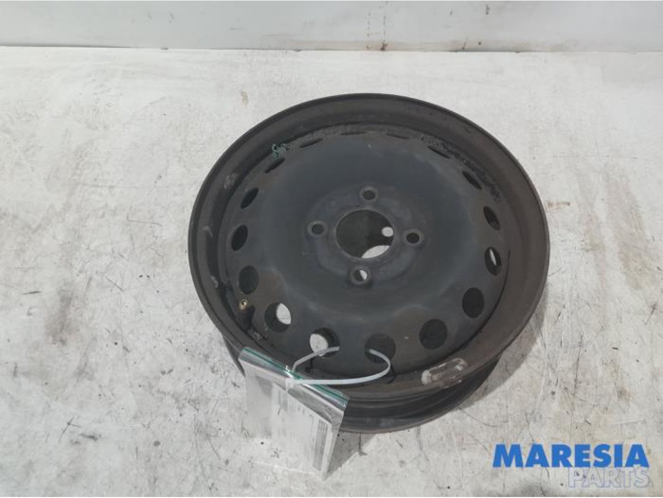 Renault - Twingo - Wheel