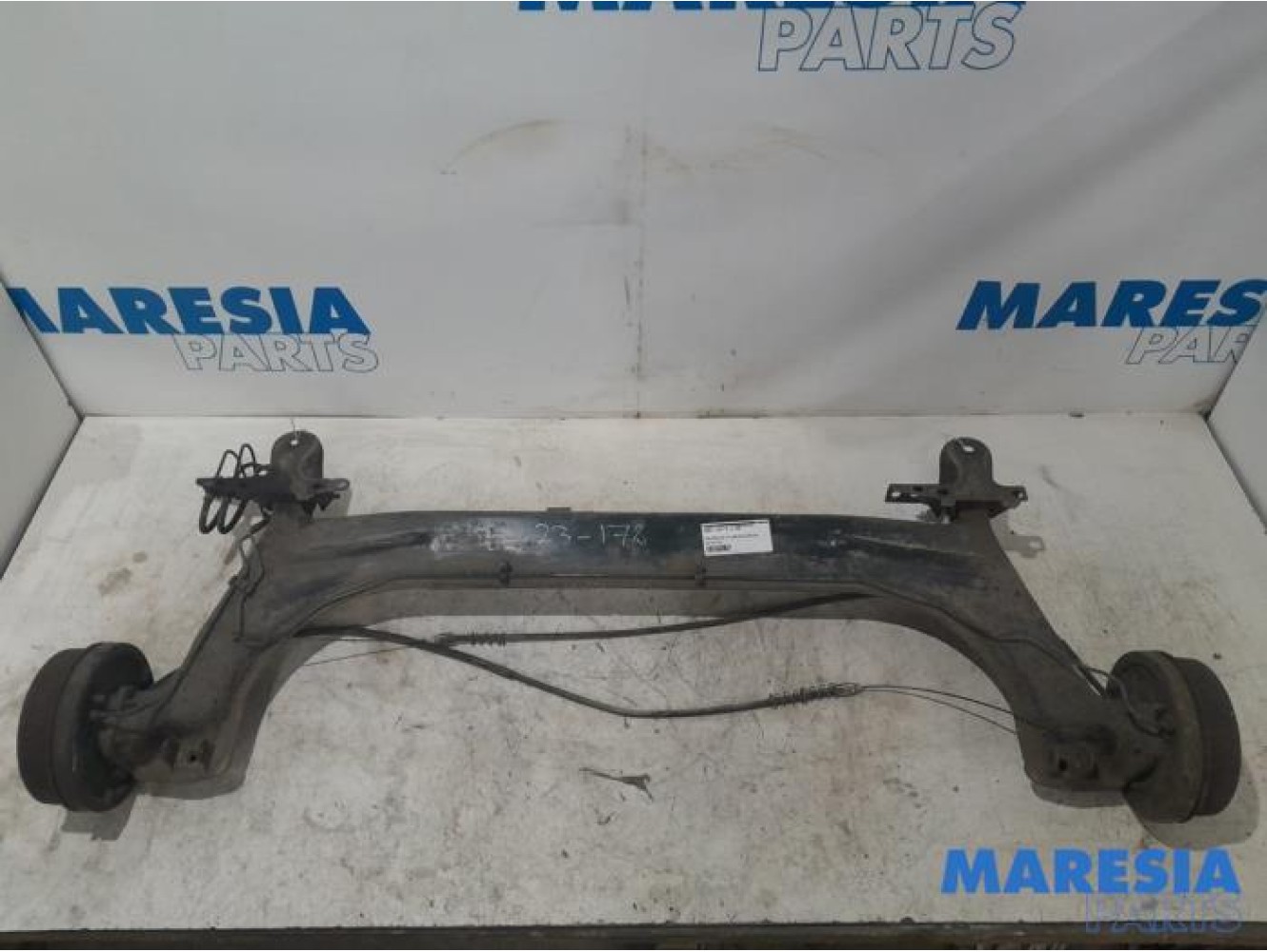 Renault - Twingo - Rear-wheel drive axle
