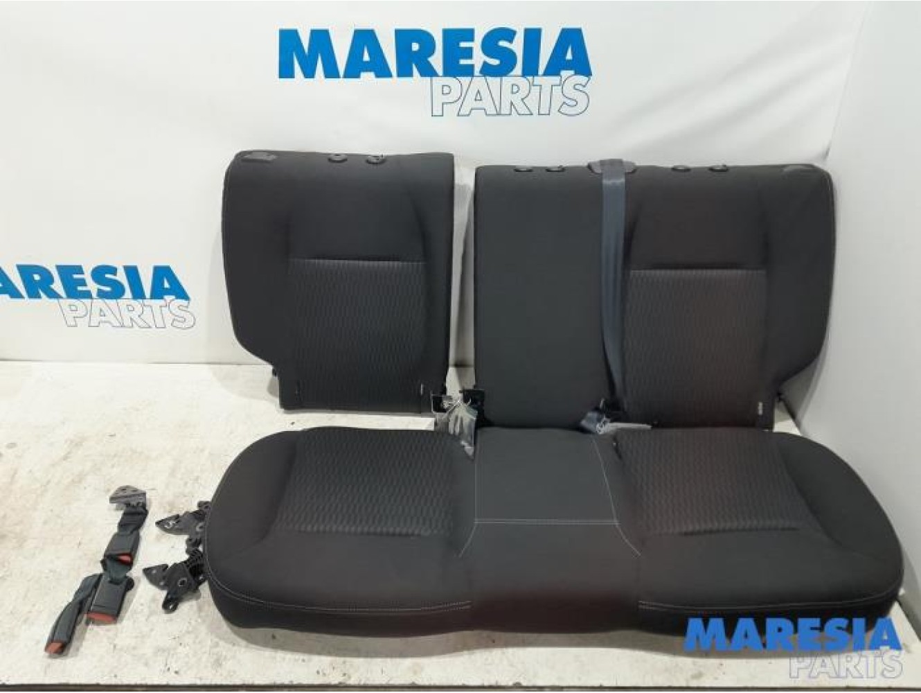 Peugeot - 208 - Banquette arrière