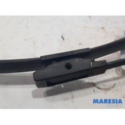 Citroen - C4 Cactus - Front wiper arm