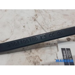 Citroen - C4 Cactus - Front wiper arm