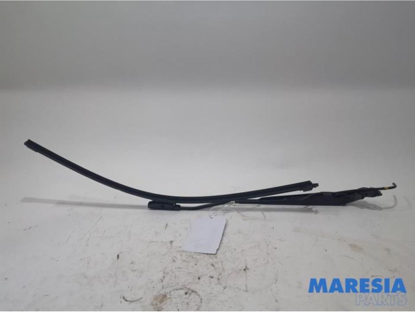 Citroen - C4 Cactus - Front wiper arm