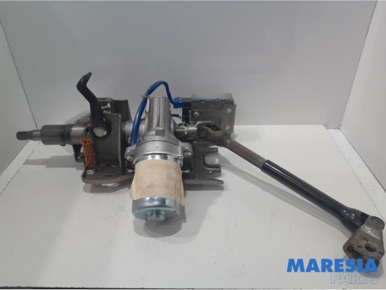 Renault - Twingo - Steering column housing