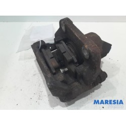 Renault - Twingo - Front brake calliper, right