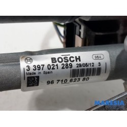 Peugeot - 5008 - Front wiper motor