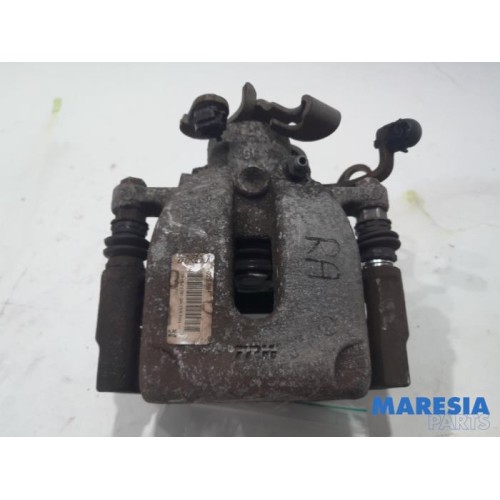 Peugeot - 5008 - Rear brake calliper, right