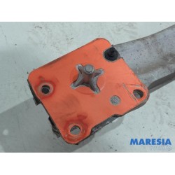 Peugeot - 5008 - Rear bumper frame