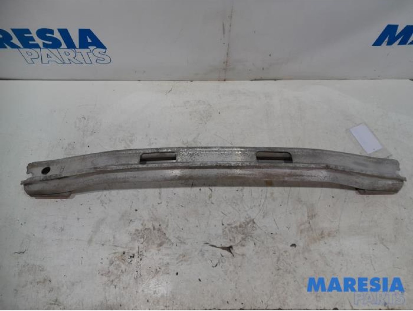 Peugeot - 5008 - Rear bumper frame