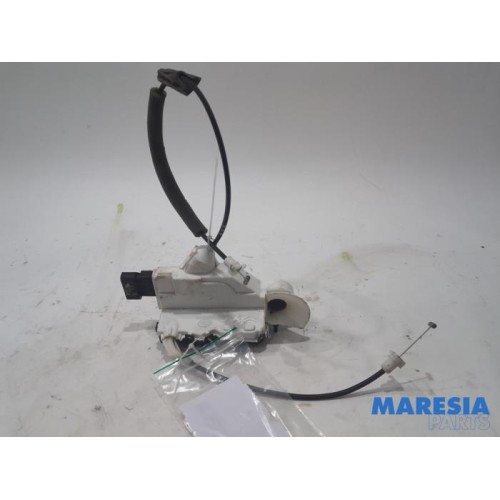 Peugeot - 5008 - Door lock mechanism 4-door, front left