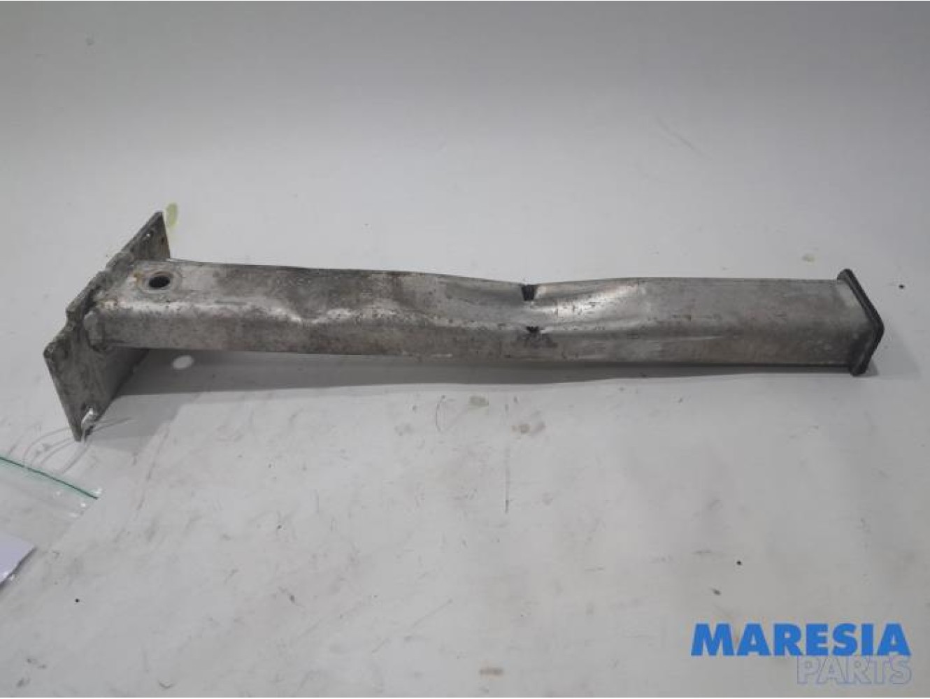 Peugeot - 5008 - Subframe
