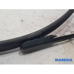 Peugeot - 307 - Front wiper arm