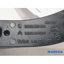 Peugeot - 307 - Front wiper arm