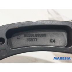 Peugeot - 307 - Front wiper arm