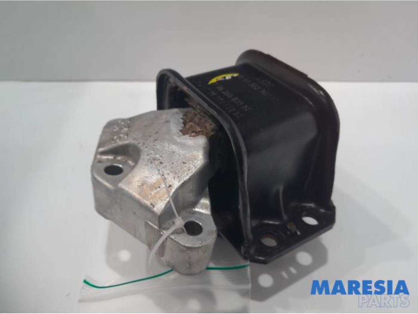 Peugeot - 308 - Engine mount