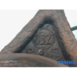 Peugeot - 308 - Achsschenkel rechts vorne