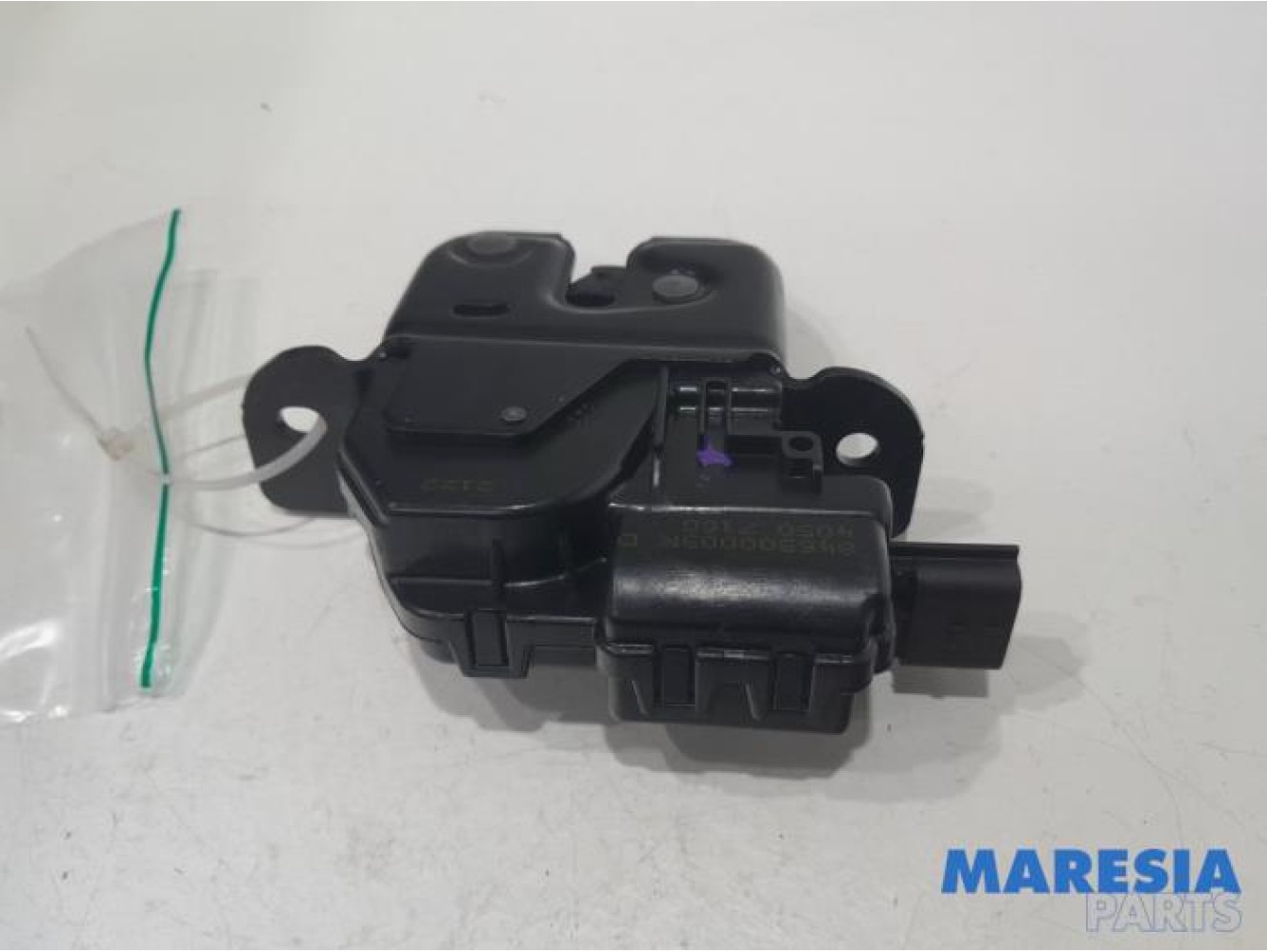 Renault - Twingo - Tailgate lock mechanism