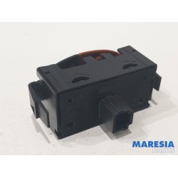 Renault - Twingo - Panic lighting switch