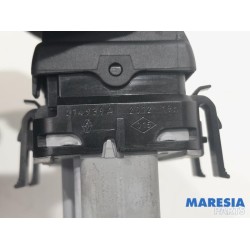 Renault - Twingo - Electric window switch