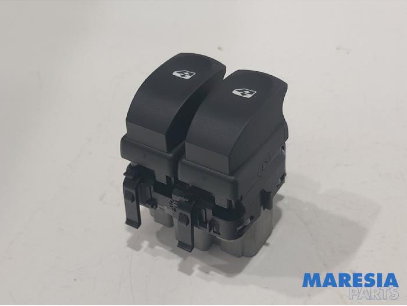 Renault - Twingo - Electric window switch