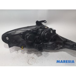 Peugeot - 208 - Koplamp links