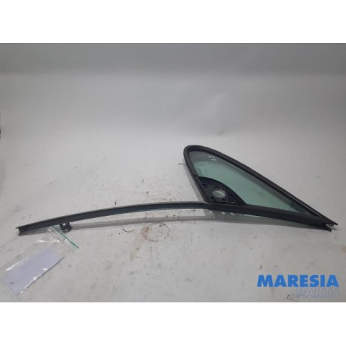 Peugeot - 307 - Quarter light, front left