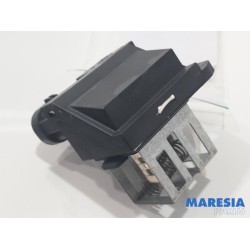 Peugeot - 208 - Cooling fan resistor