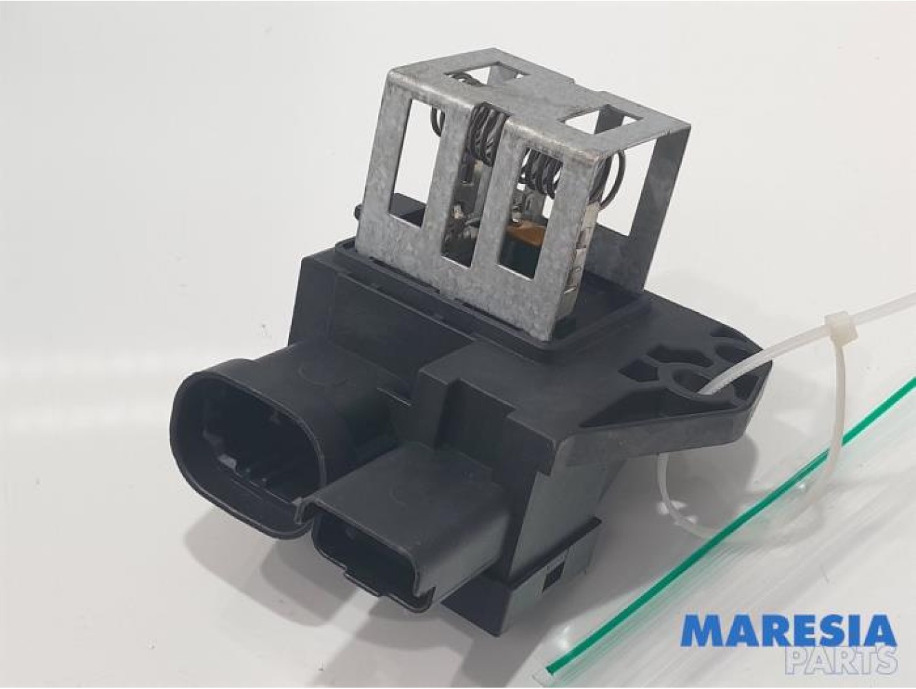 Peugeot - 208 - Cooling fan resistor