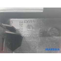 Peugeot - 208 - Electric window switch