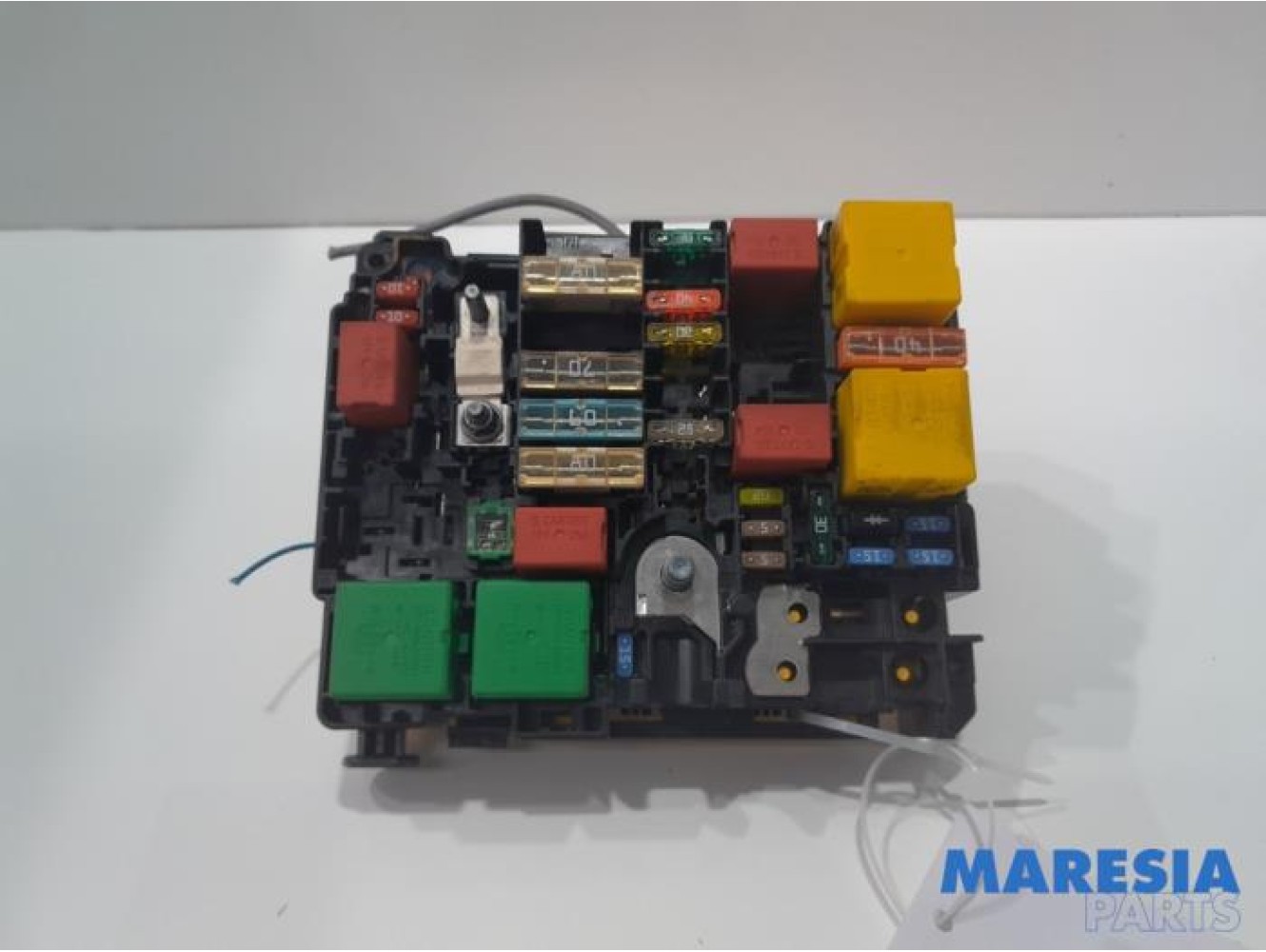 Peugeot - 208 - Fuse box