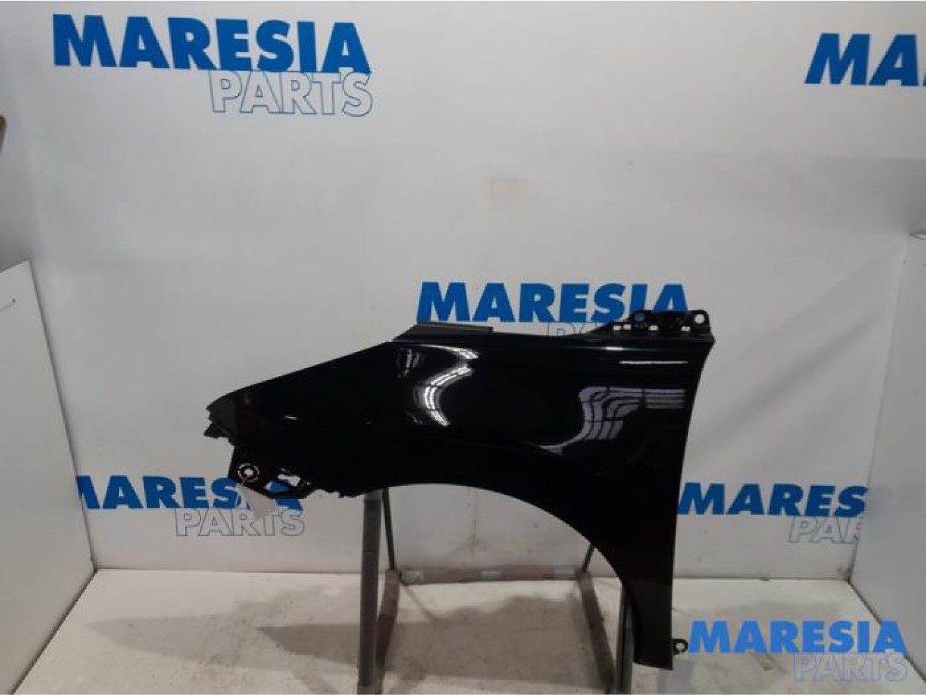 Peugeot - 3008 - Front wing, left