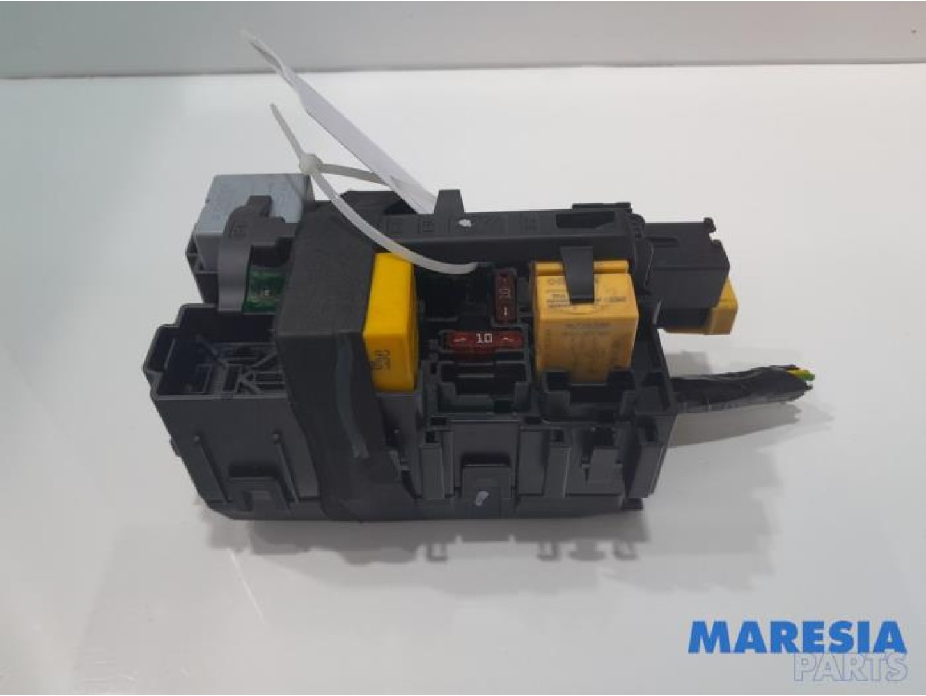 Peugeot - 208 - Fuse box