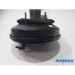 Peugeot - 207 - Brake servo