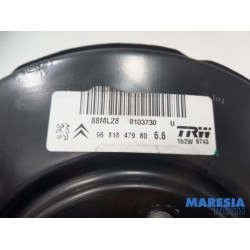 Peugeot - 207 - Brake servo