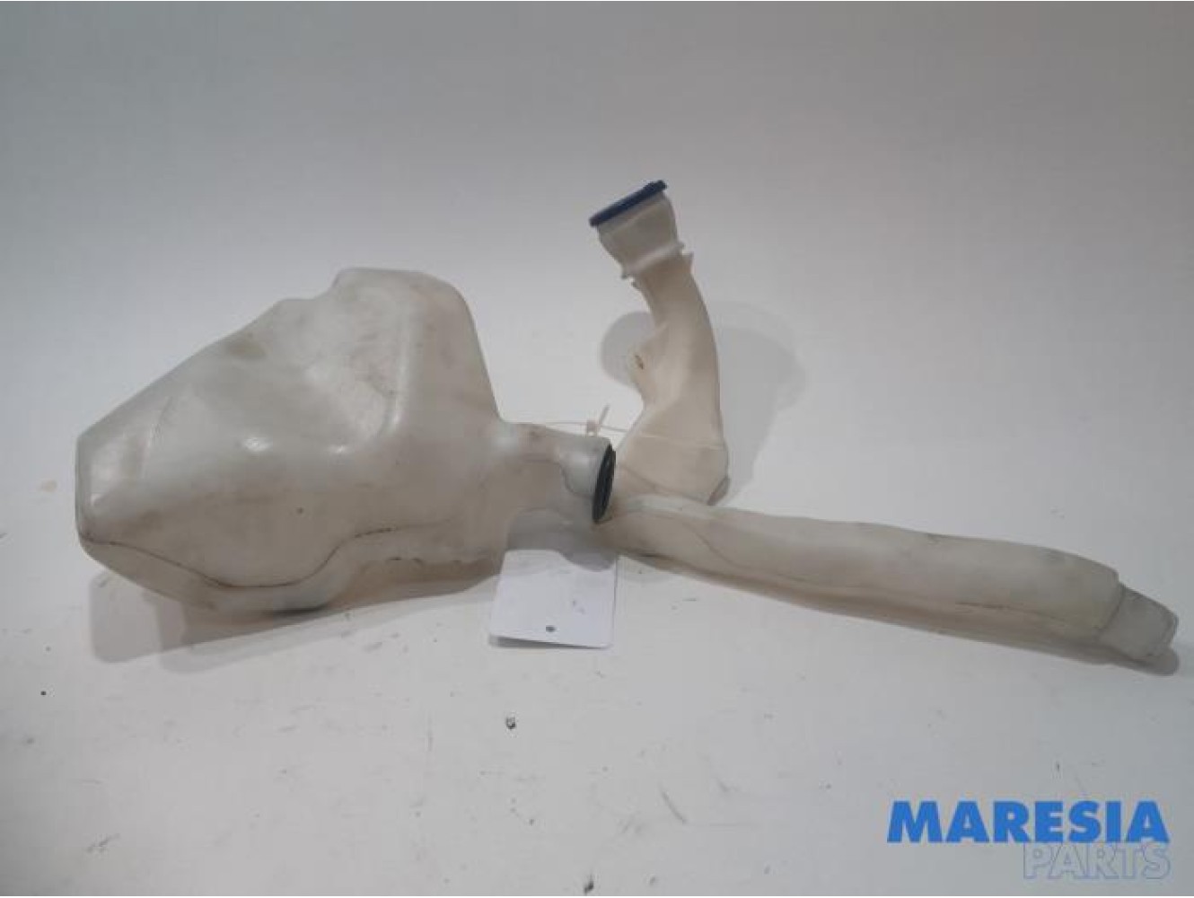 Peugeot - 207 - Front windscreen washer reservoir