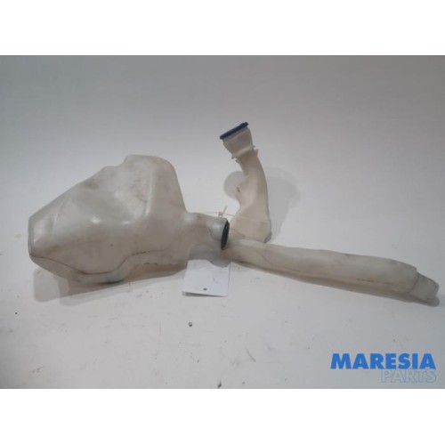 Peugeot - 207 - Front windscreen washer reservoir