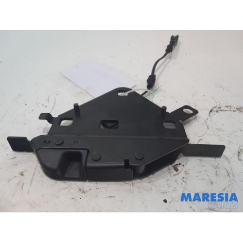 Peugeot - 207 - Verrouillage toit escamotable