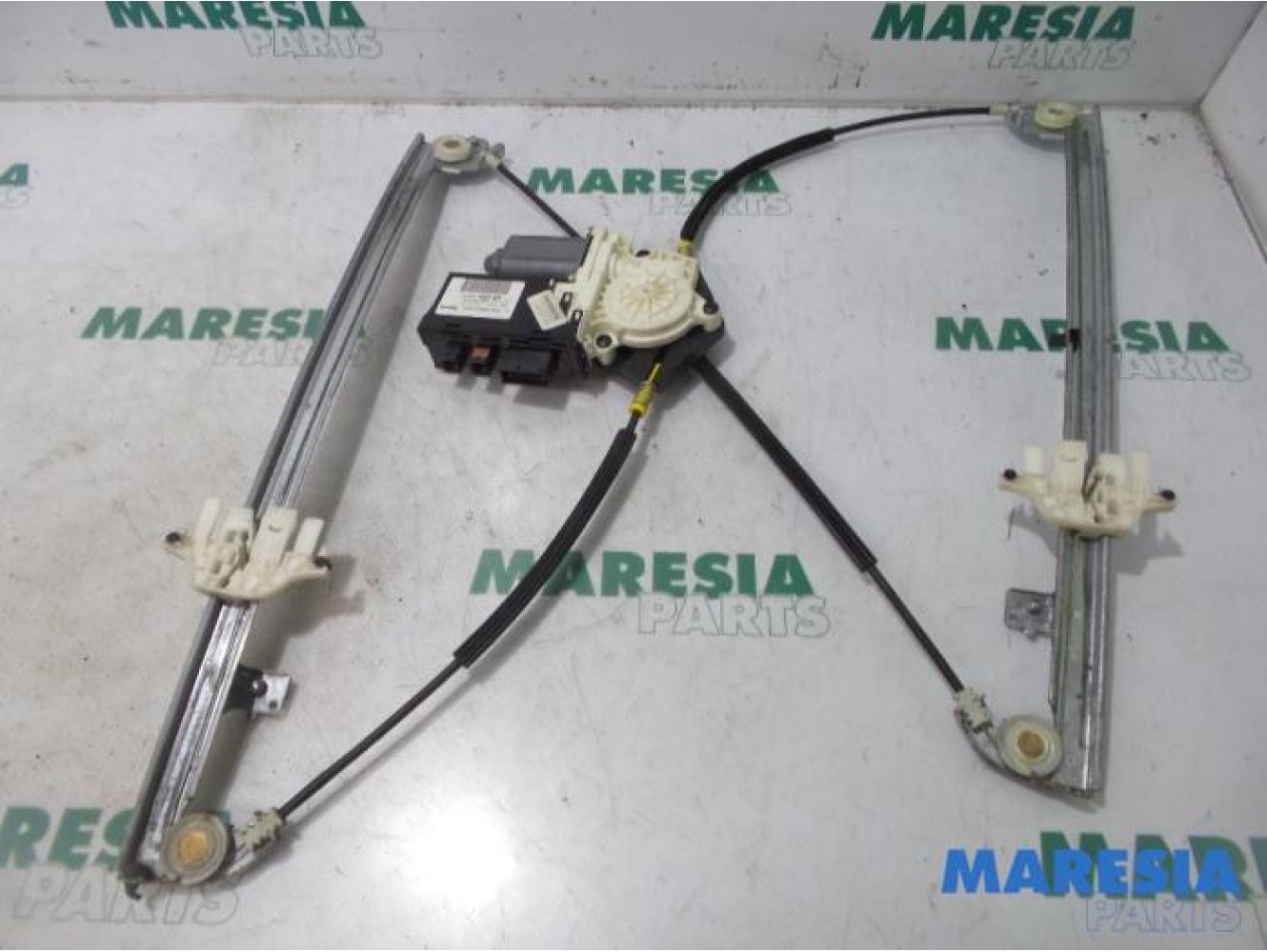 Citroen - C8 - Window mechanism 4-door, front left