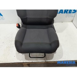 Citroen - C3 - Stoel links