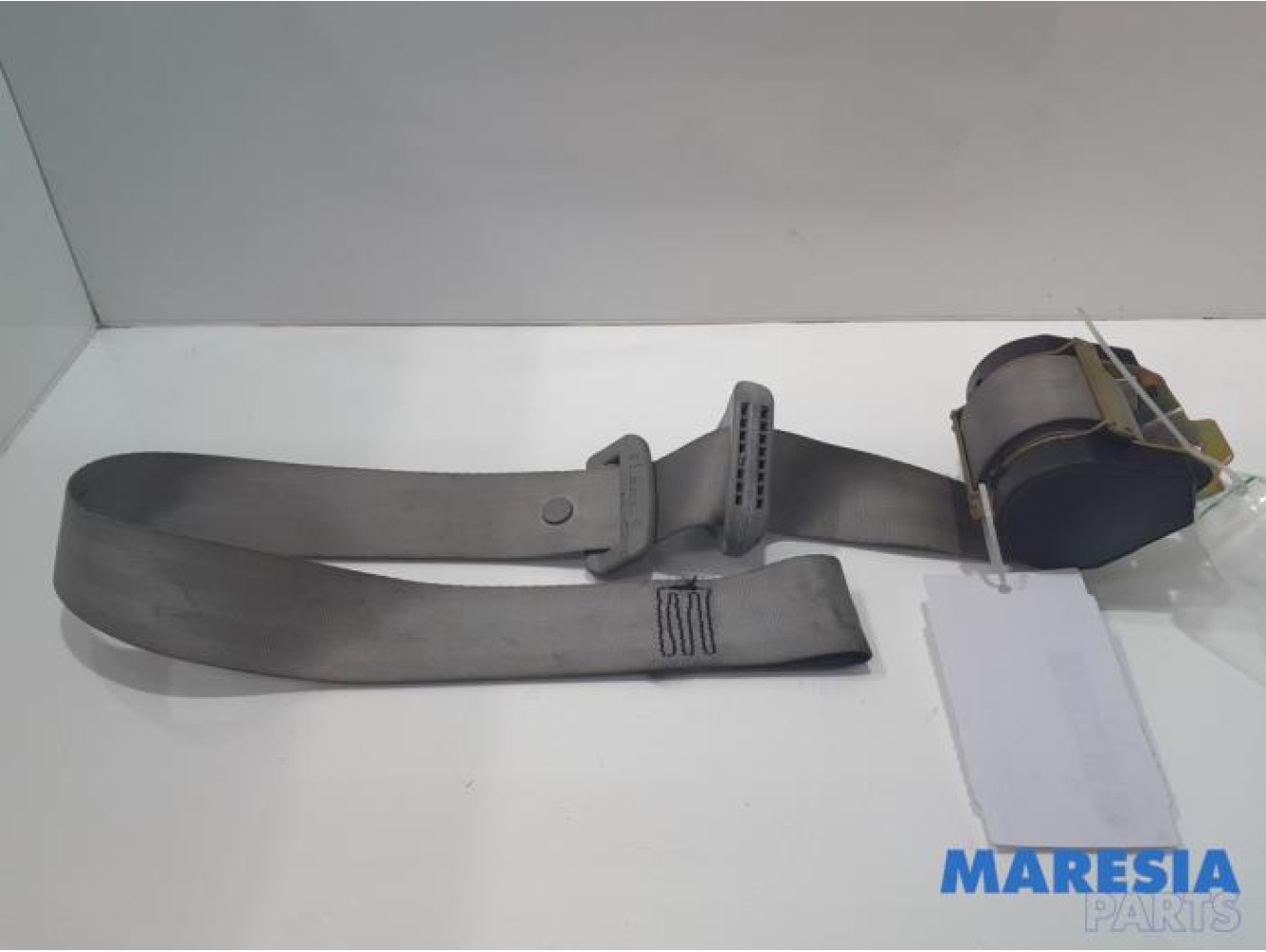 Renault - Twingo - Front seatbelt, right