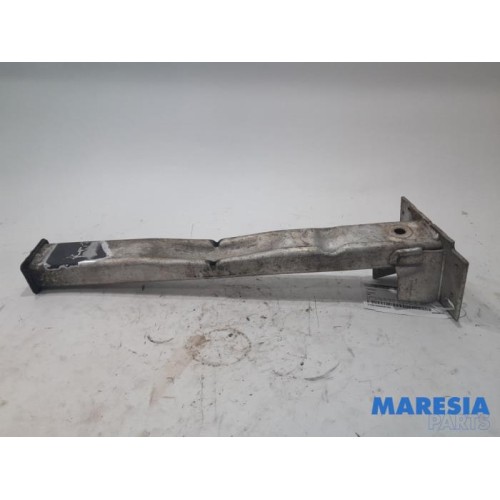 Peugeot - 308 - Subframe