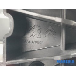 Citroen - DS3 - Armrest