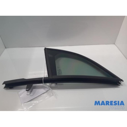 Citroen - DS3 - Quarter light, front left