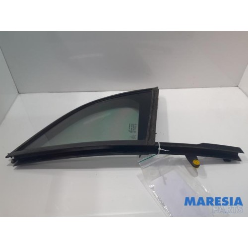 Citroen - DS3 - Quarter light, front right