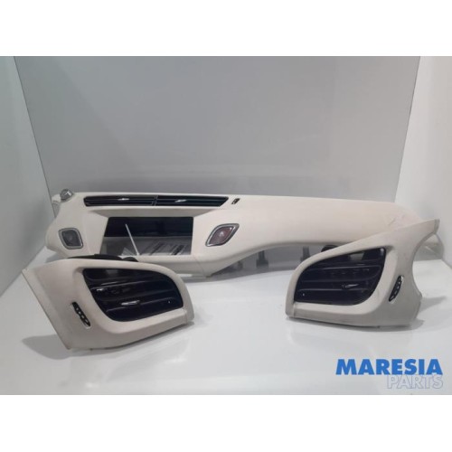 Citroen - DS3 - Dashboard sierlijst